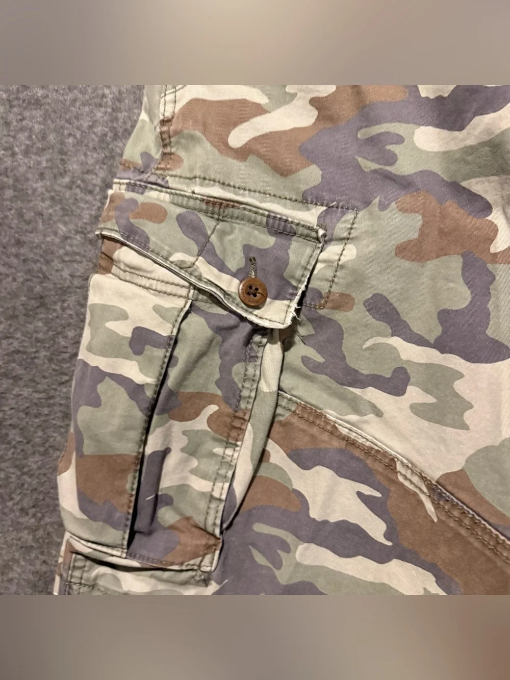 American Eagle Camo Cargo Shorts Mens 40 Longer Length 11
